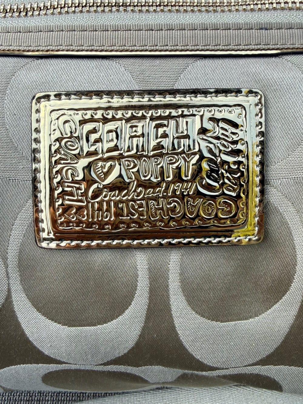 Coach Poppy Signature Sateen Groovy Bag - Picture 11 of 13